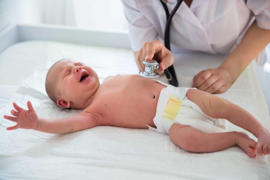 Grüner Stuhlgang beim Baby